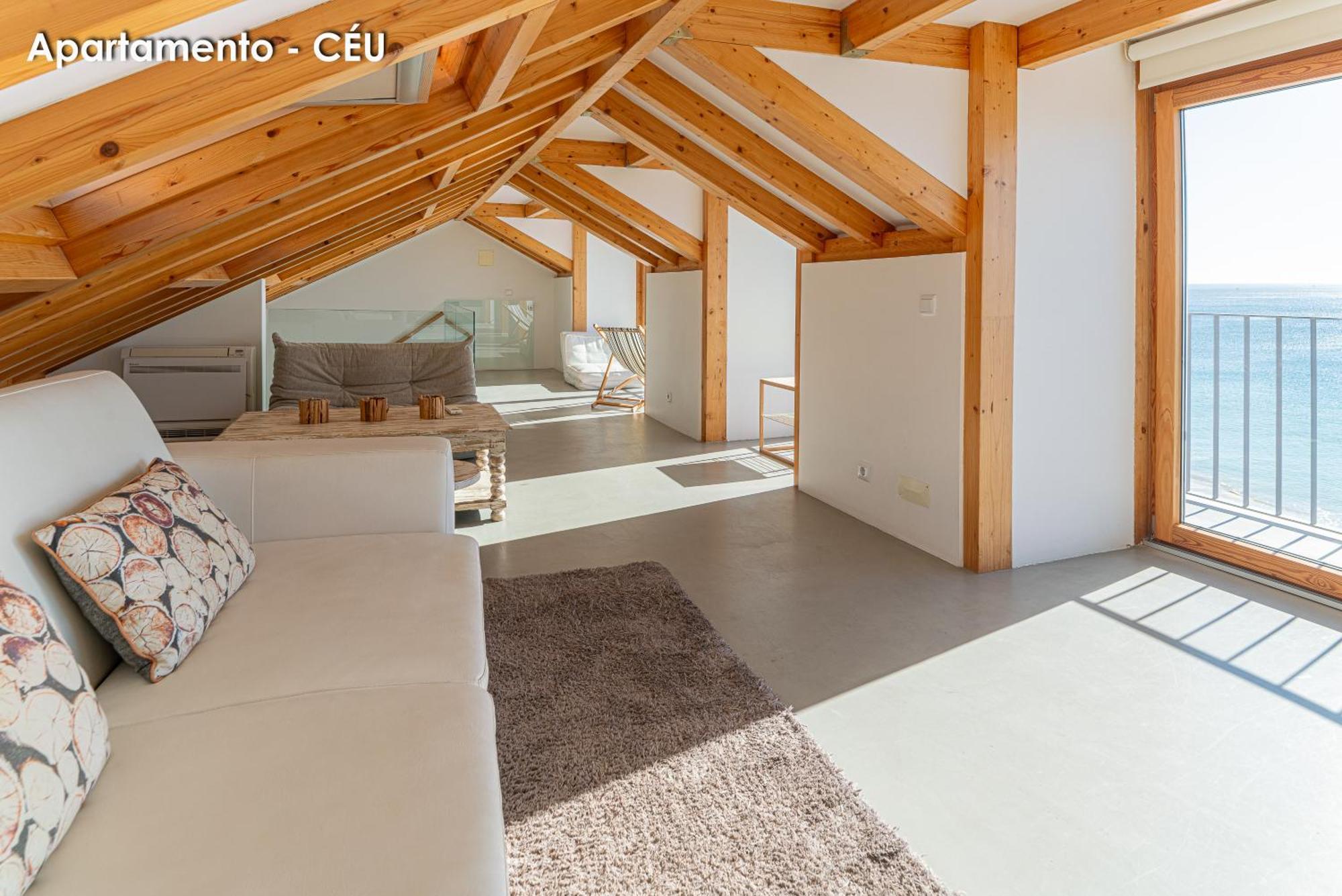 Season Apartments Sesimbra Esterno foto