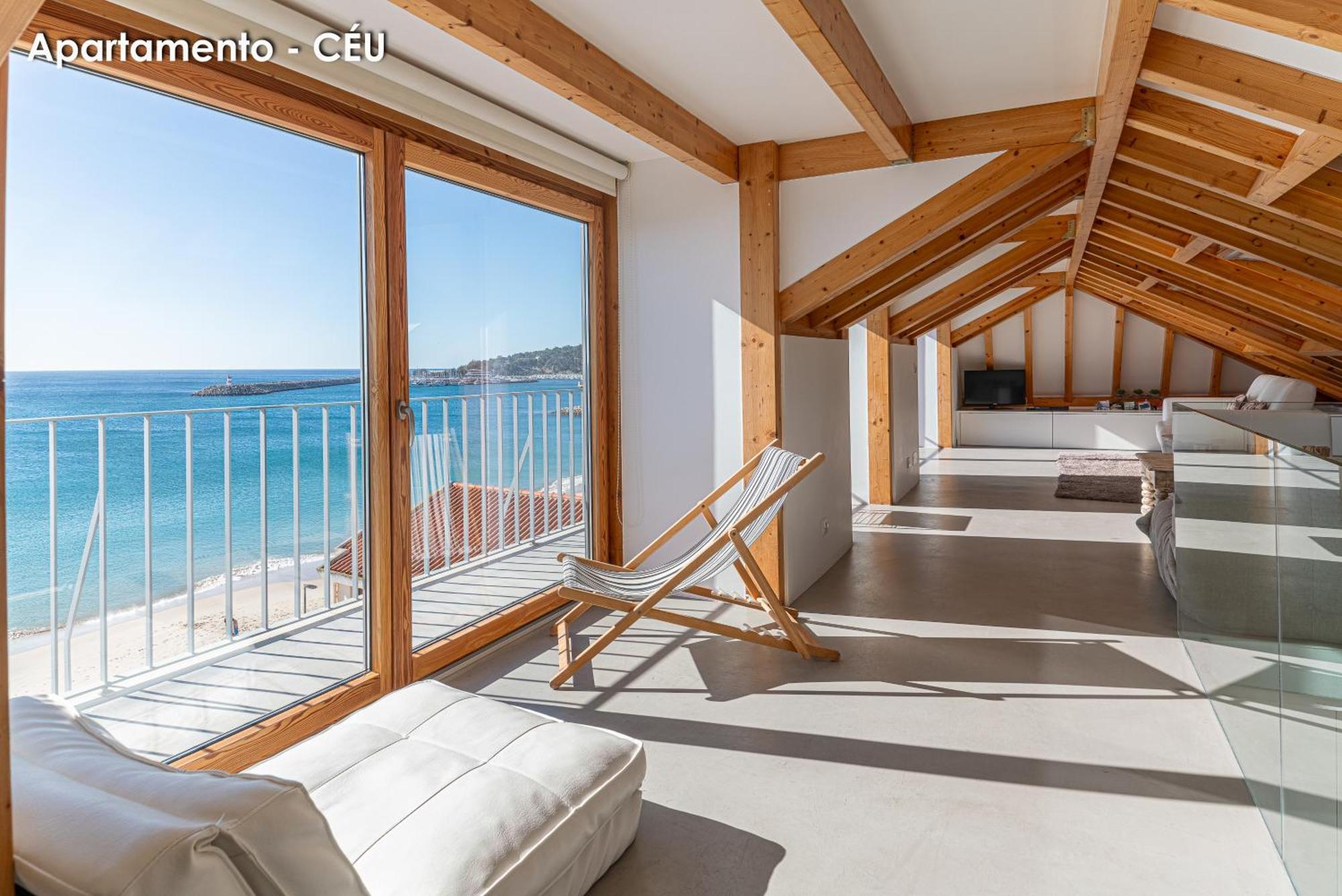 Season Apartments Sesimbra Esterno foto