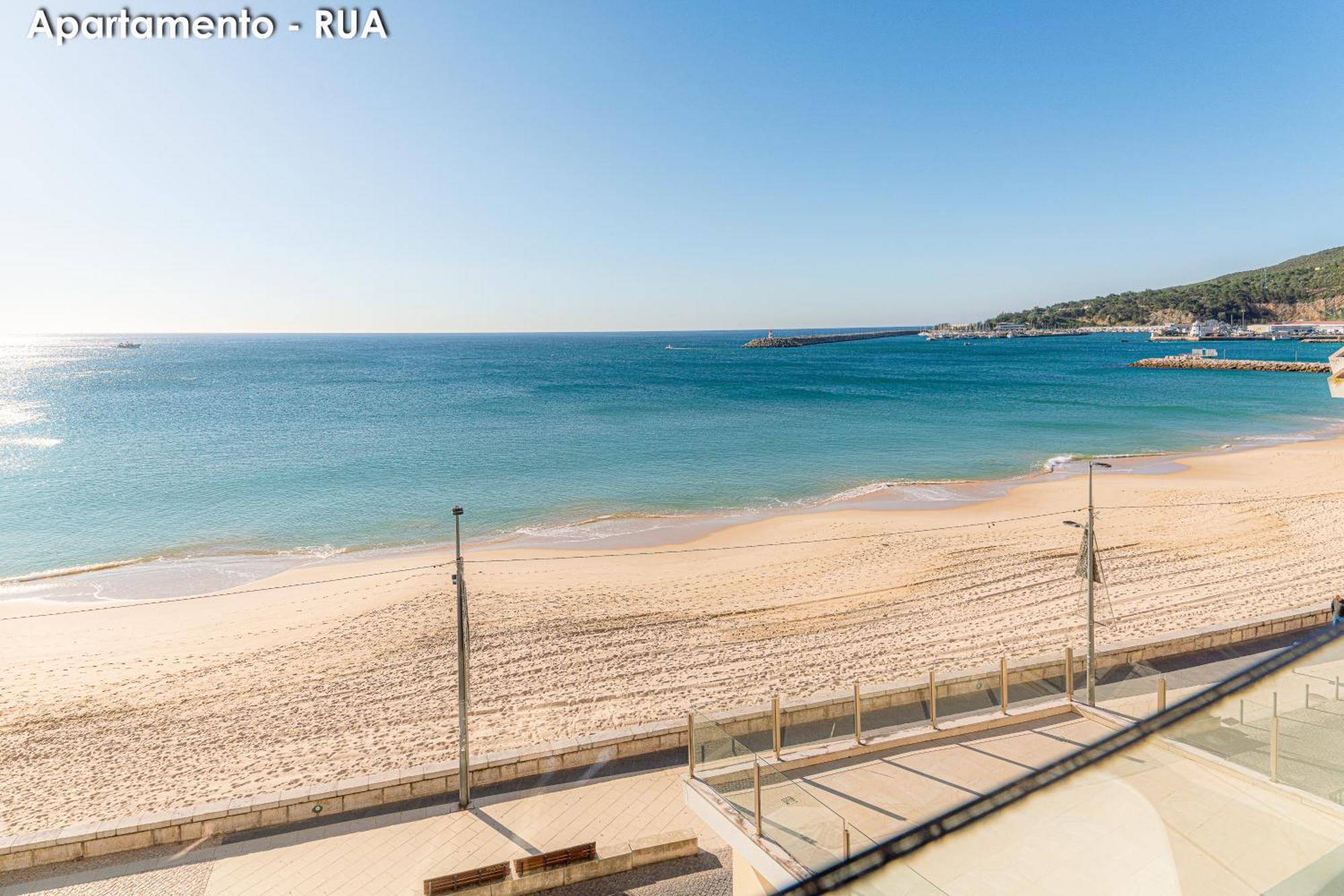 Season Apartments Sesimbra Esterno foto
