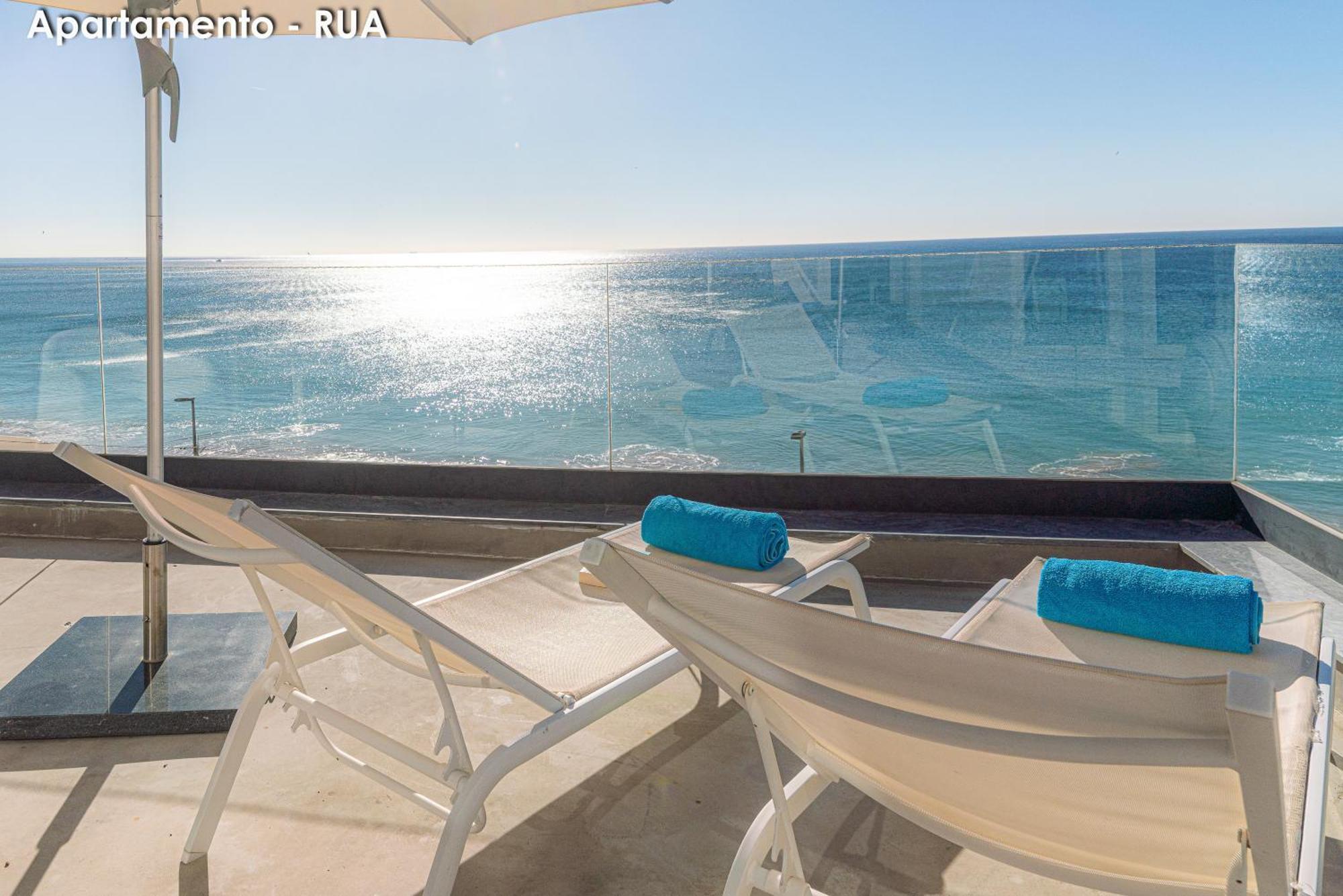 Season Apartments Sesimbra Esterno foto