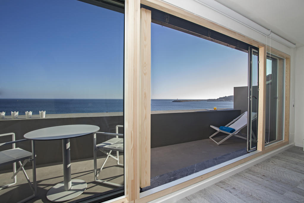 Season Apartments Sesimbra Esterno foto